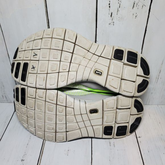 Nike Free 5.0 Running Shoes Size 8 Women's Neon Electric Green - Picture 9 of 10